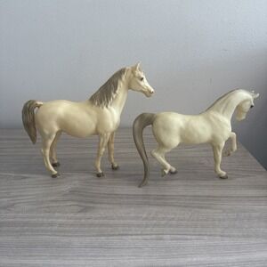 Vintage Bryer White Horses Lot Of 2 Running Standing Toy Collectibles